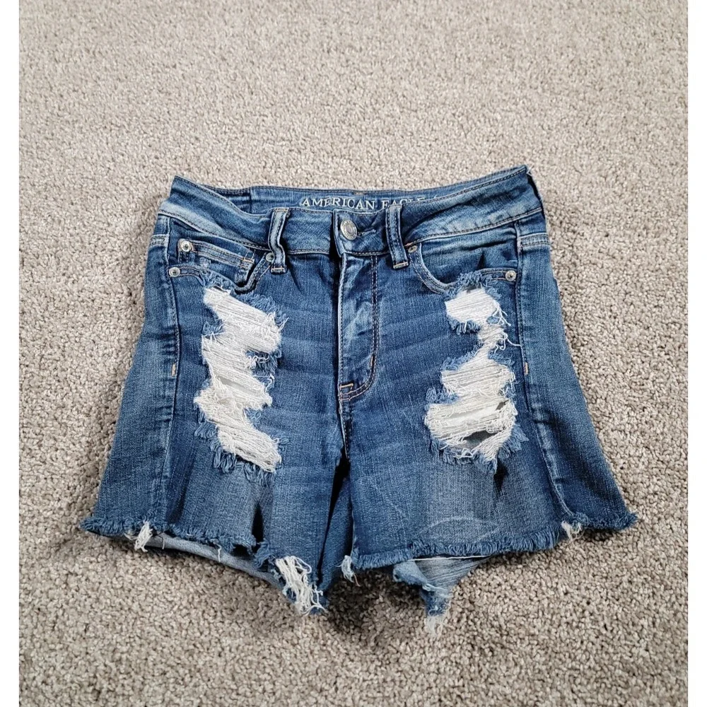 American Eagle Outfitters Next Level Stretch Hi Rise Shortie Distressed Size 2